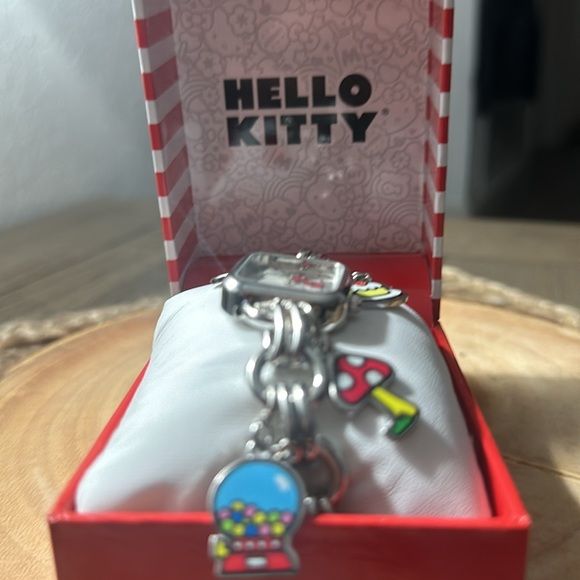 Hello Kitty Watch - Picture 5 of 11